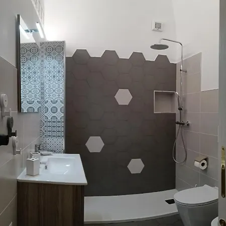 Castlehouse * Canosa di Puglia